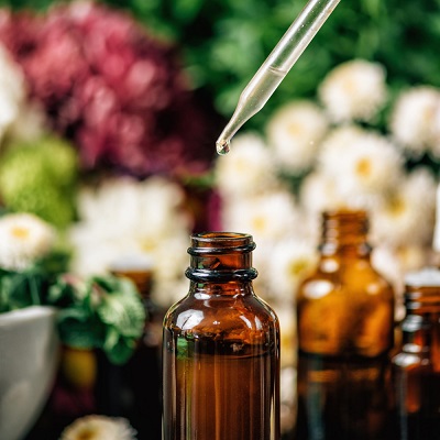 The Best Floral Essential Oils to Add to Your Collection